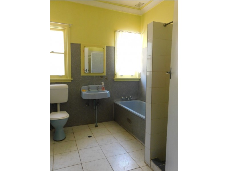 6 Jubilee St, Coonabarabran NSW 2357