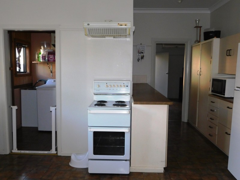 88 Cassilis St, Coonabarabran NSW 2357