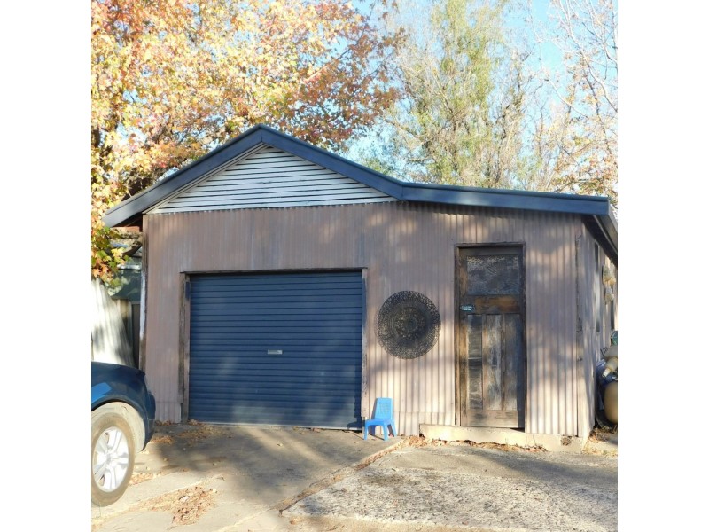 88 Cassilis St, Coonabarabran NSW 2357