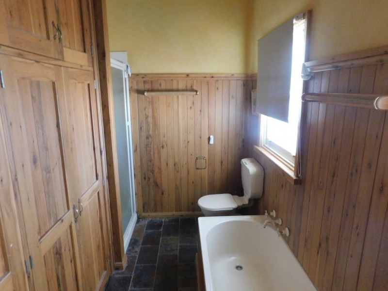 29 Charles St, Coonabarabran NSW 2357