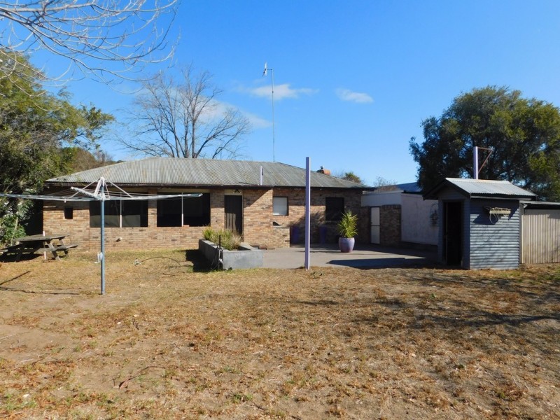 29 Charles St, Coonabarabran NSW 2357
