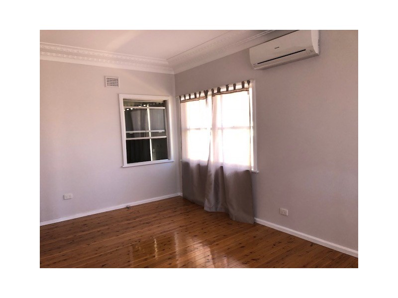 27 Knight St, Coonabarabran NSW 2357