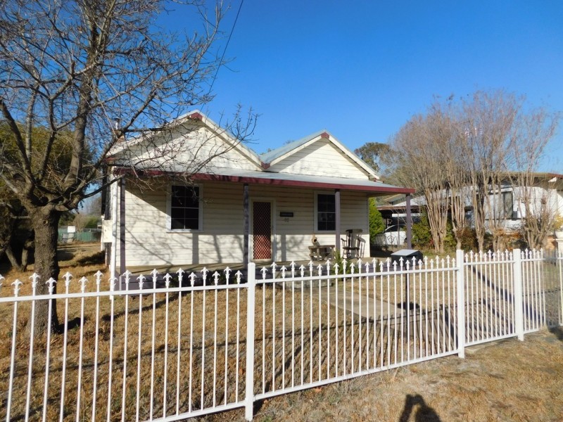 21 Charles St, Coonabarabran NSW 2357