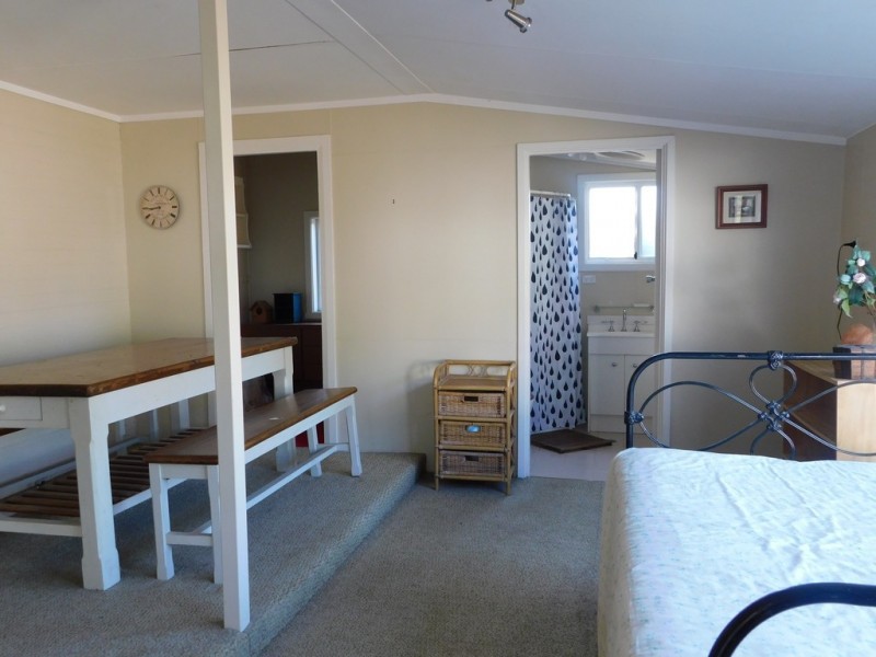 21 Charles St, Coonabarabran NSW 2357