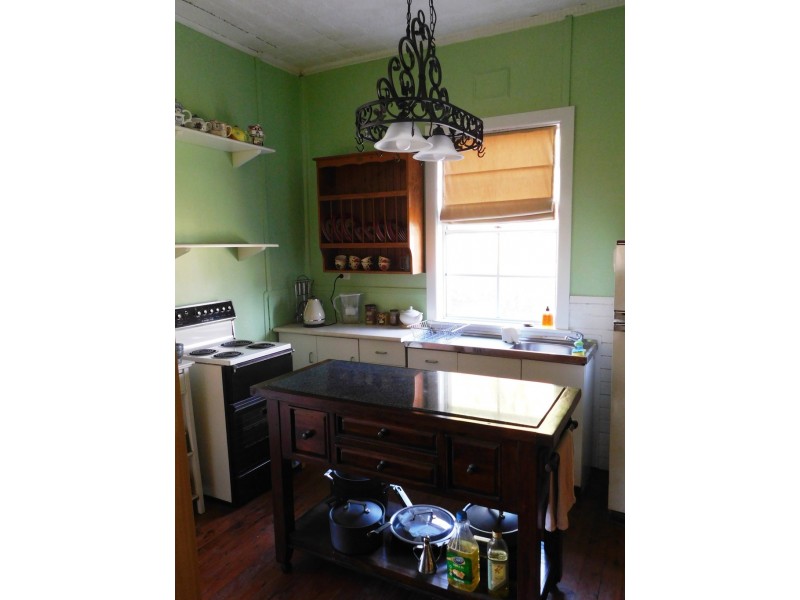 21 Charles St, Coonabarabran NSW 2357