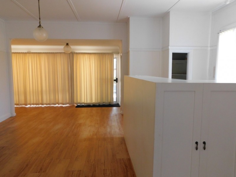 16 Cowper St, Coonabarabran NSW 2357