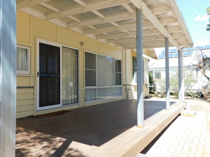16 Cowper St, Coonabarabran NSW 2357