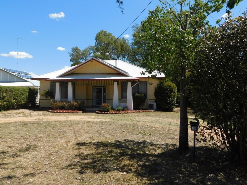 16 Cowper St, Coonabarabran NSW 2357