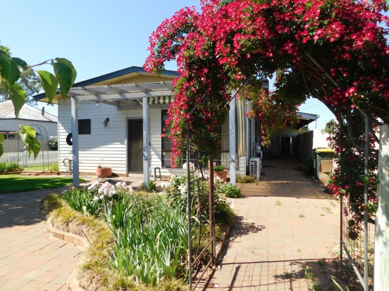 25 Drummond St, Coonabarabran NSW 2357