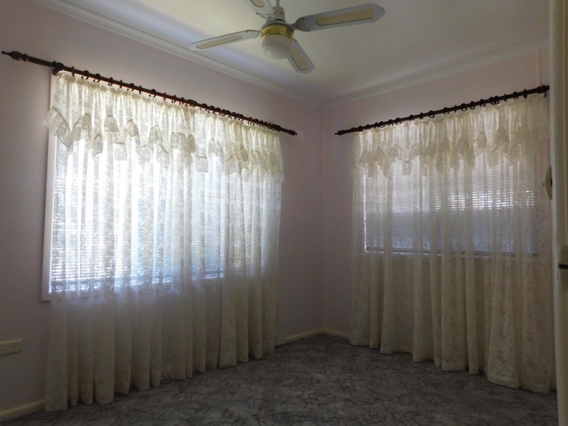 25 Drummond St, Coonabarabran NSW 2357