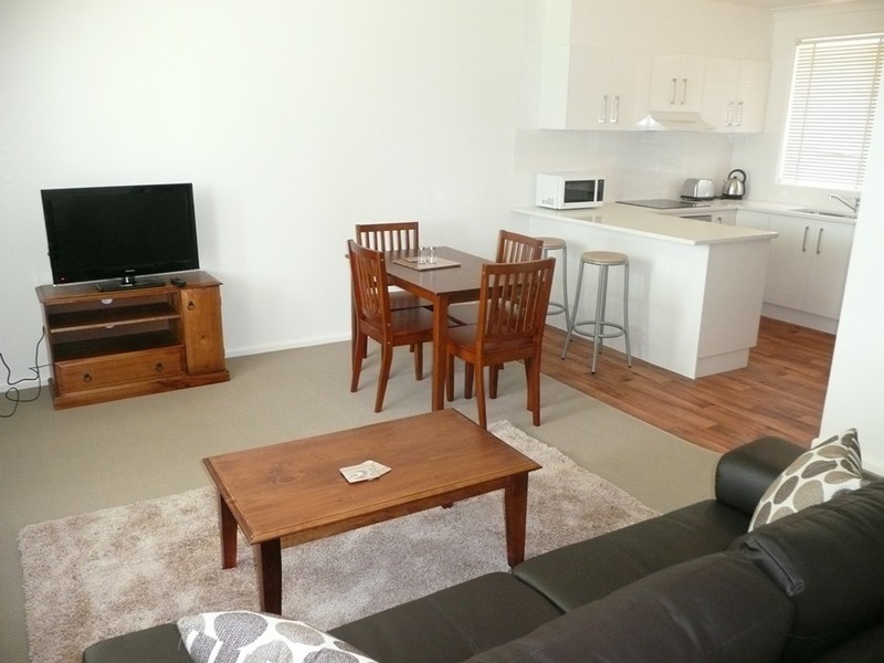 4/ 106 George st, Gunnedah NSW 2380