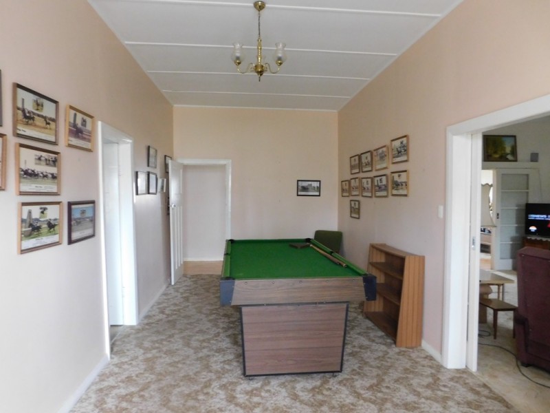 2-4 Myall St, Binnaway NSW 2395