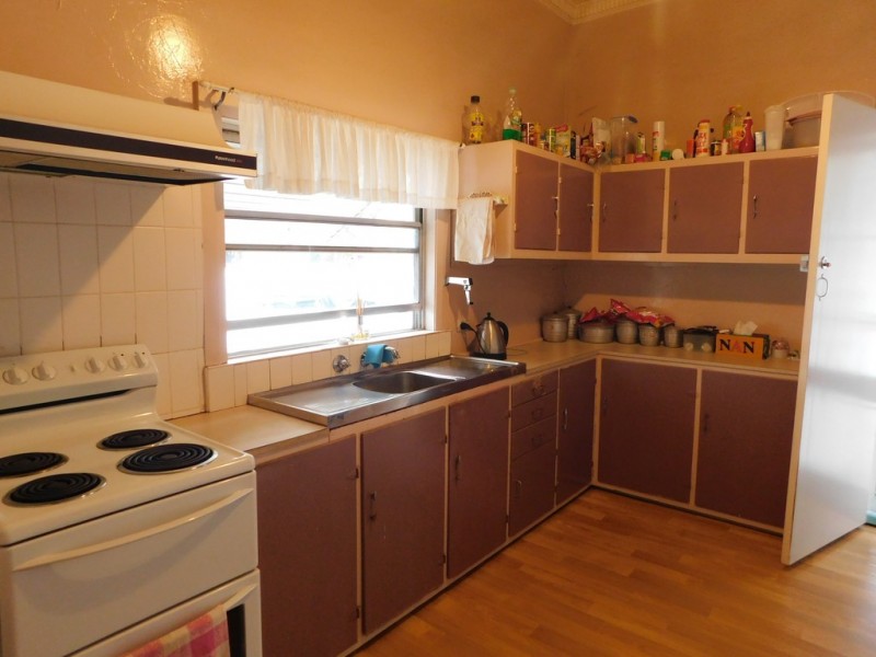 2-4 Myall St, Binnaway NSW 2395
