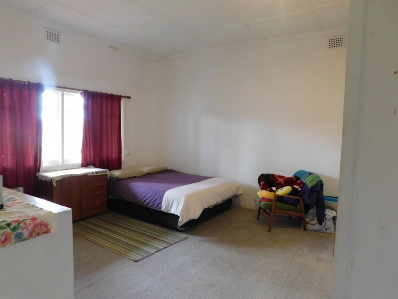 2-4 Myall St, Binnaway NSW 2395