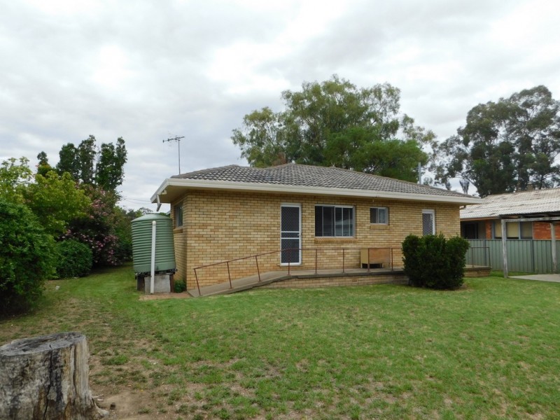 28 Camp St, Coonabarabran NSW 2357