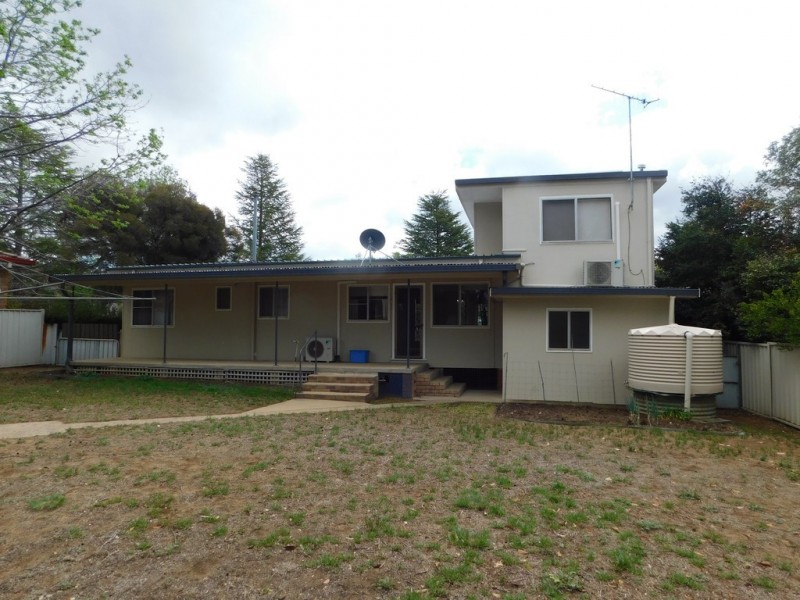 4 Edwards St, Coonabarabran NSW 2357