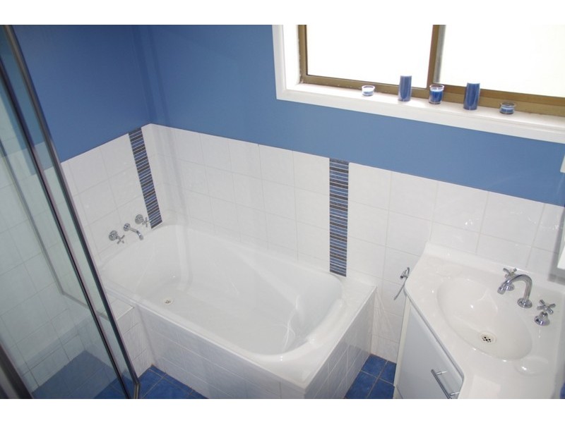 13 Woodland Avenue, Inverell NSW 2360