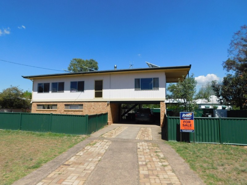 38 Knight St, Coonabarabran NSW 2357