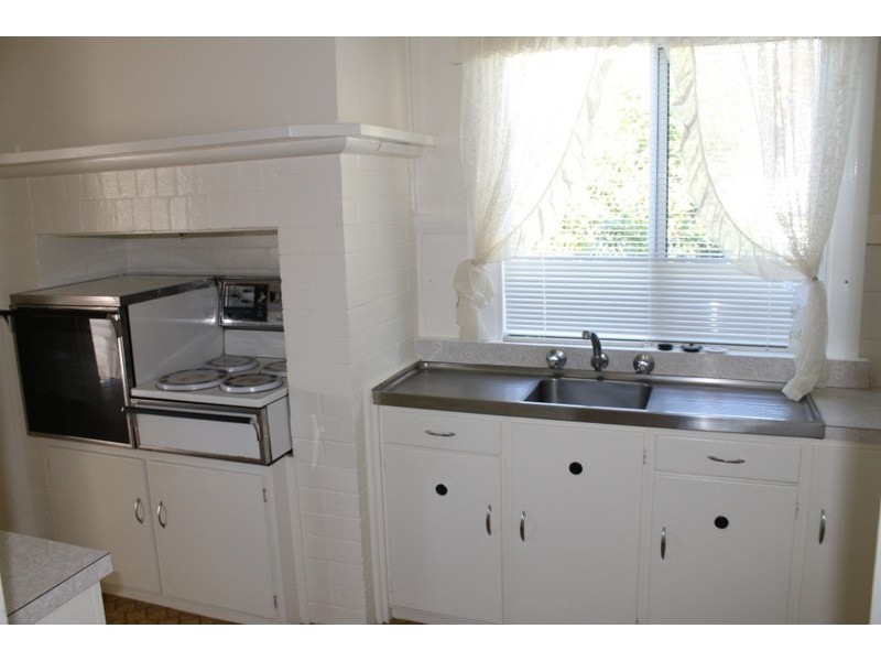 47 Brae St, Inverell NSW 2360