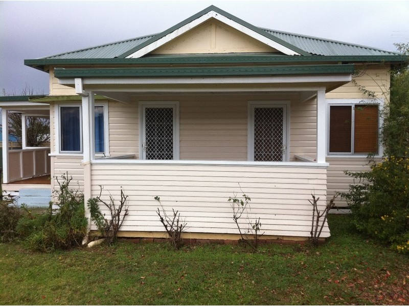 63 Rose Street, Inverell NSW 2360