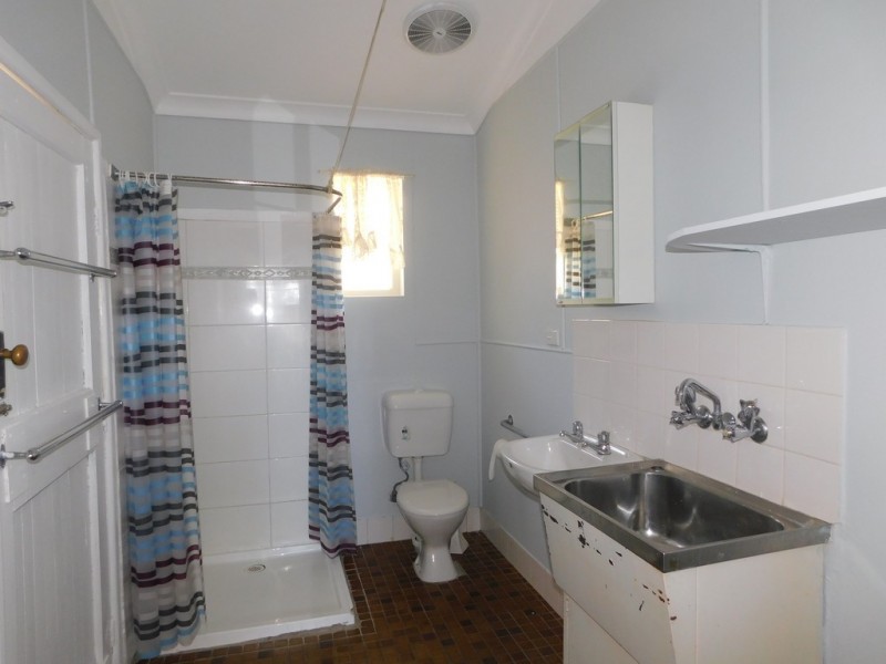 12 Clarke St, Coonabarabran NSW 2357