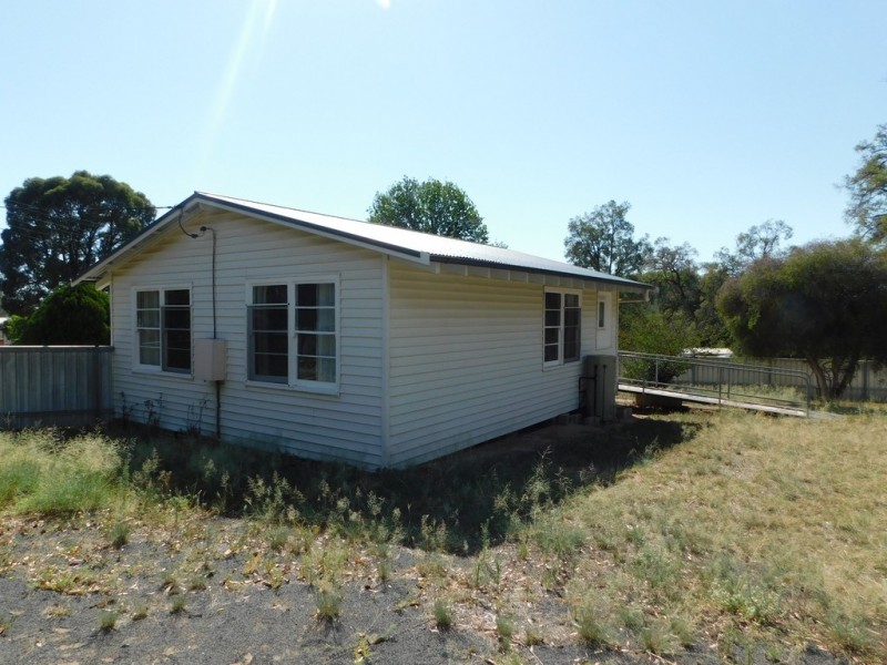 12 Clarke St, Coonabarabran NSW 2357