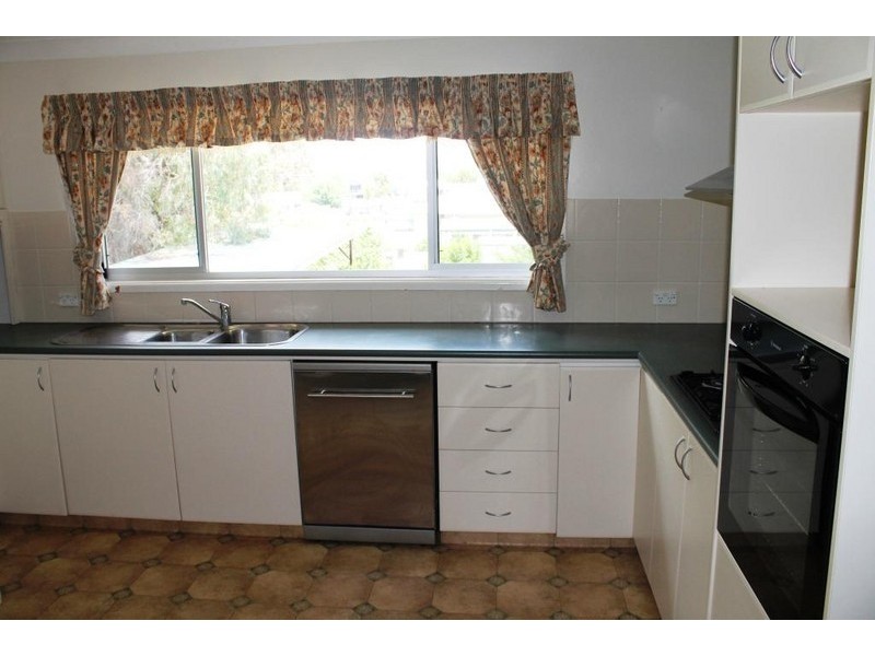 12 Anderson Street, Inverell NSW 2360