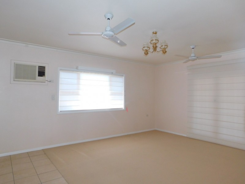 11 North St, Coonabarabran NSW 2357