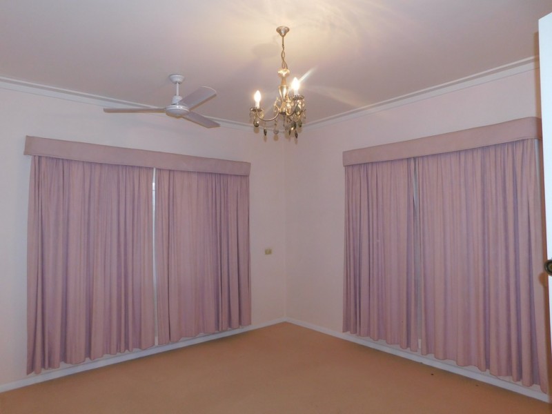 11 North St, Coonabarabran NSW 2357