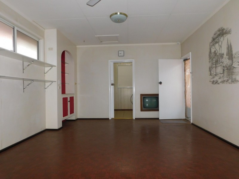 11 North St, Coonabarabran NSW 2357