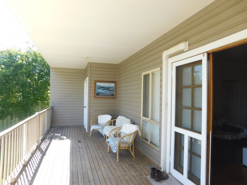 7 George St, Coonabarabran NSW 2357