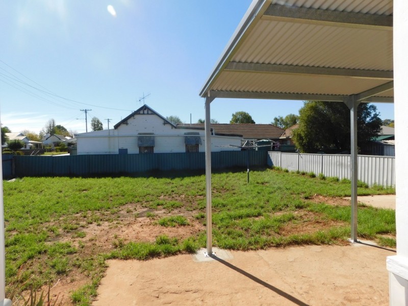 47 Charles St, Coonabarabran NSW 2357