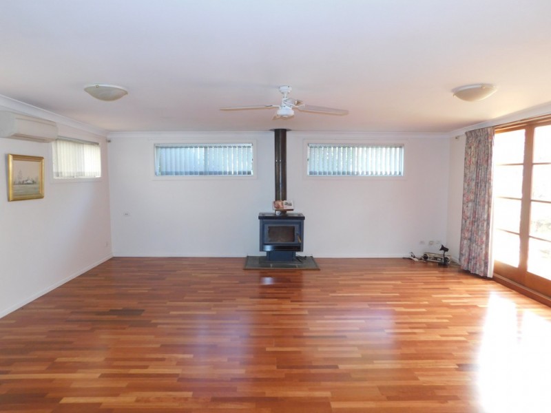 32 Nandi St, Coonabarabran NSW 2357