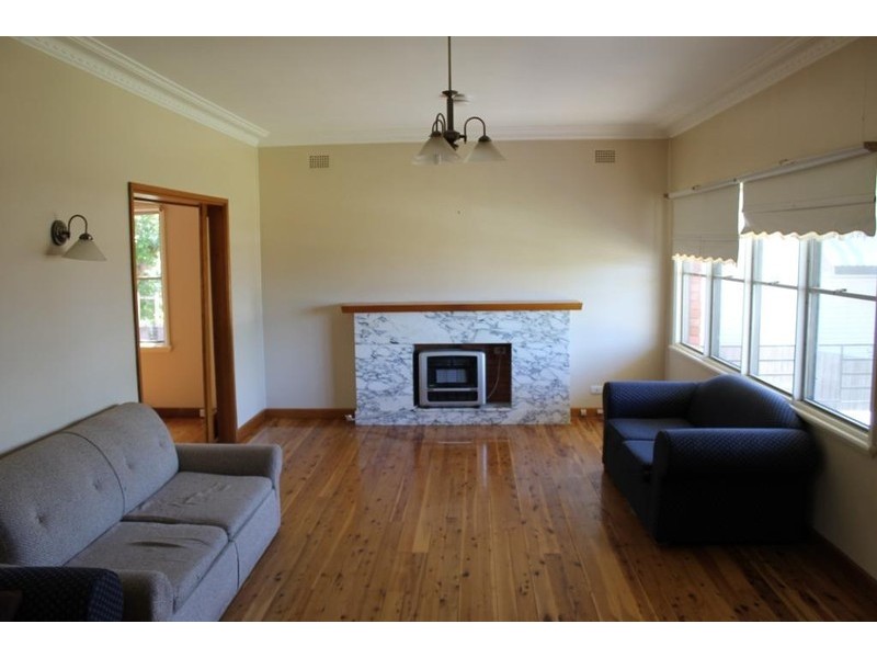 15 Lewin Street, Inverell NSW 2360