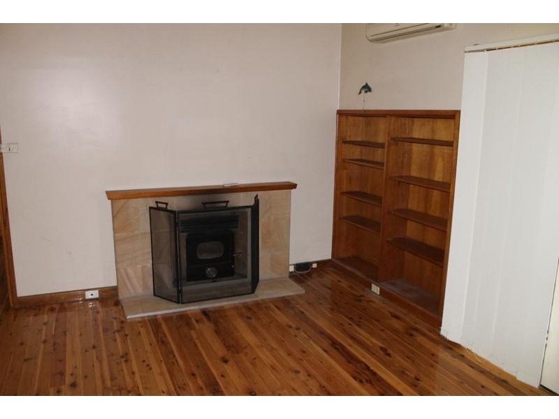 15 Lewin Street, Inverell NSW 2360