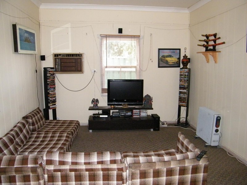 8 Fern Street, Quirindi NSW 2343