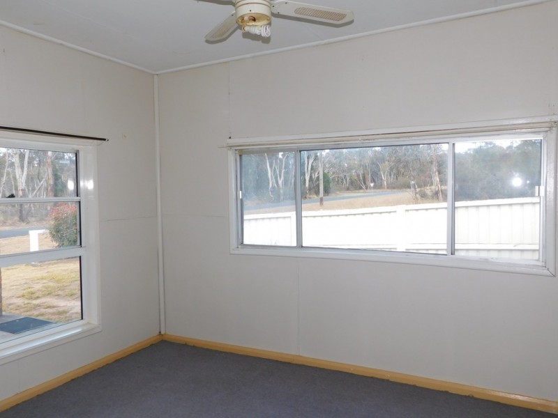 8 Higgins Street, Coonabarabran NSW 2357