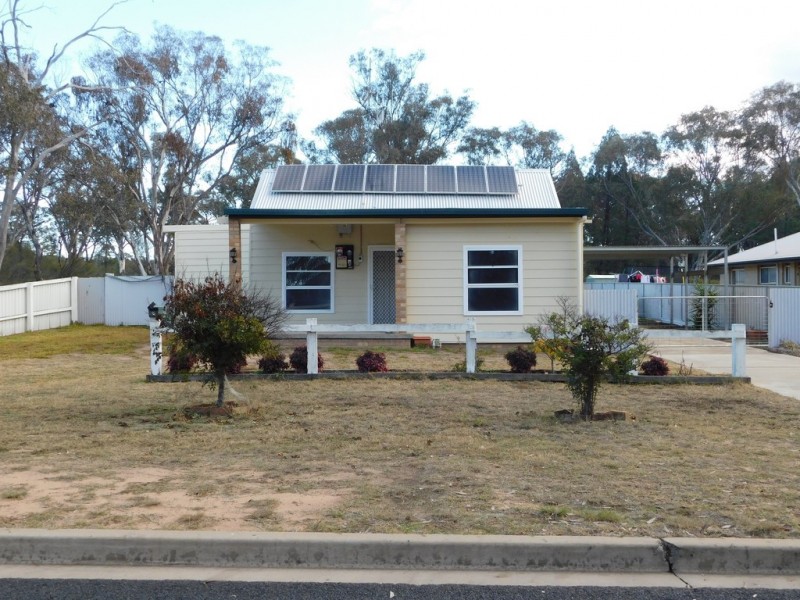 8 Higgins Street, Coonabarabran NSW 2357