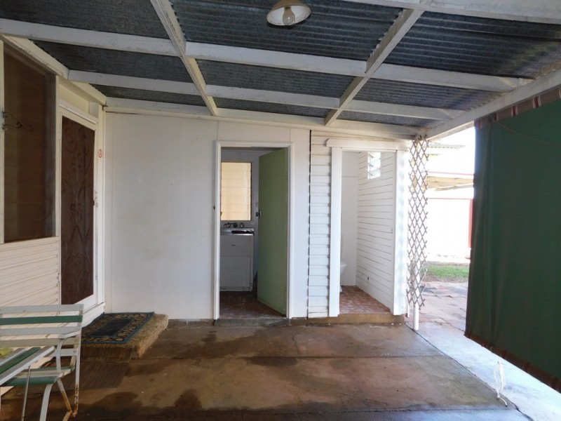 12 Queen St, Baradine NSW 2396