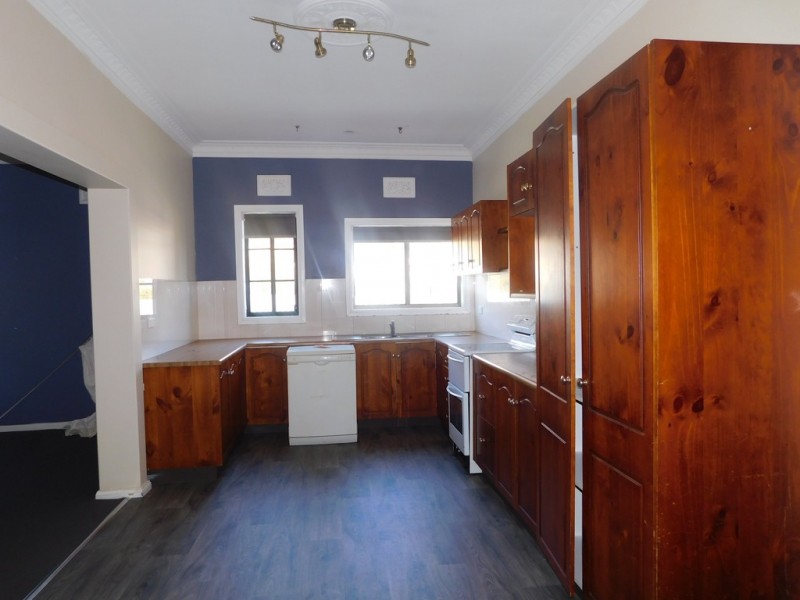 35 Edwards St, Coonabarabran NSW 2357