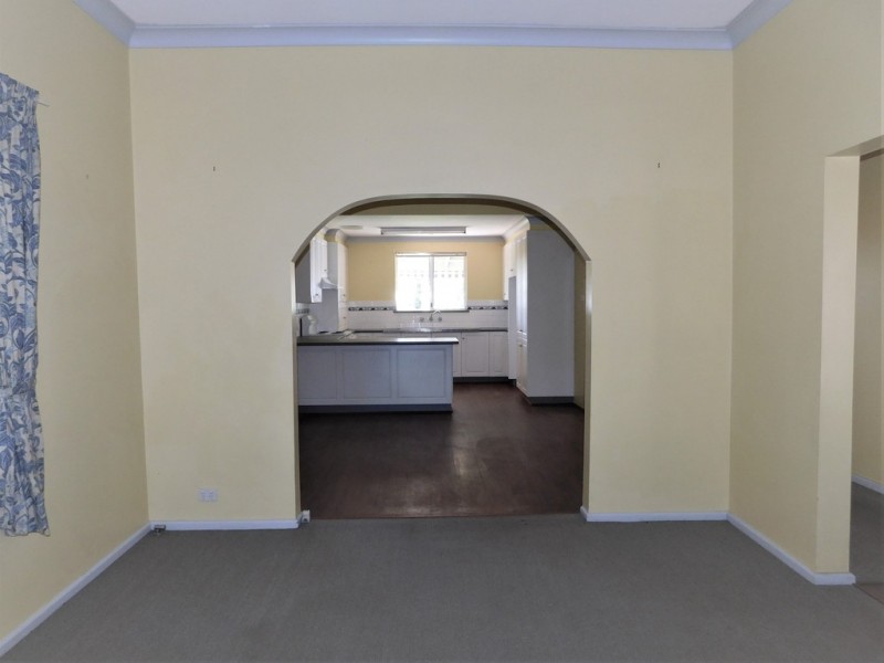 69 Edwards St, Coonabarabran NSW 2357