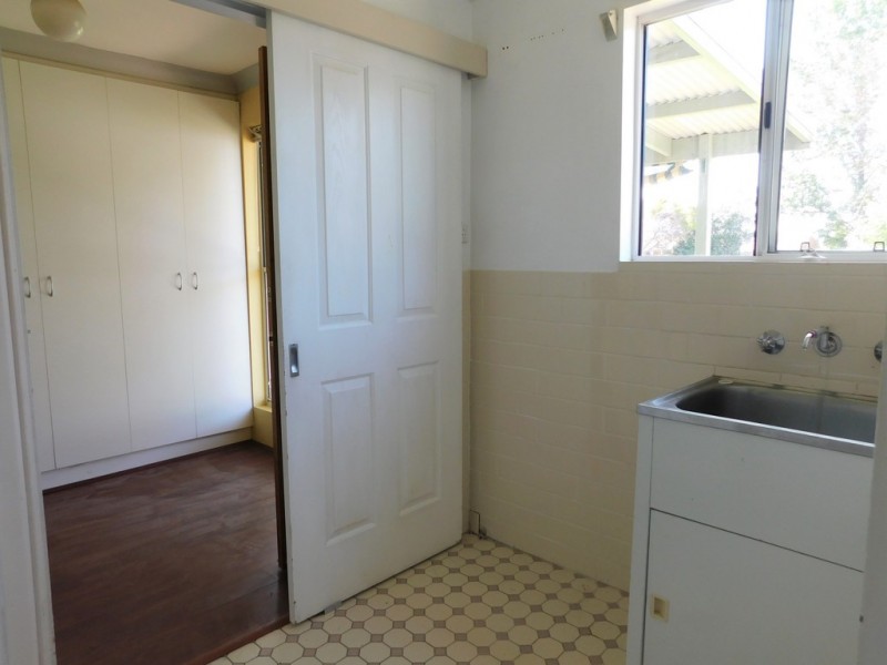 69 Edwards St, Coonabarabran NSW 2357