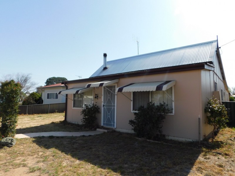 45 Charles St, Coonabarabran NSW 2357