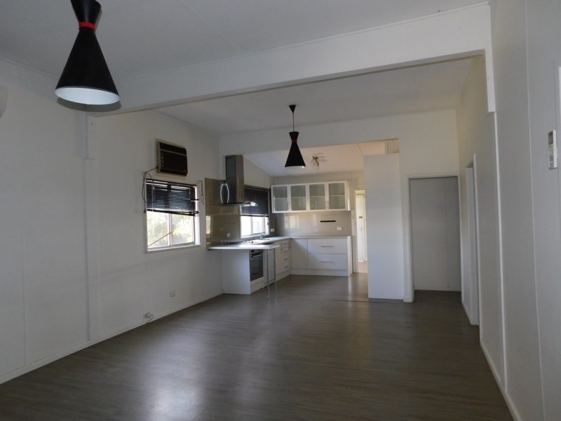 45 Charles St, Coonabarabran NSW 2357