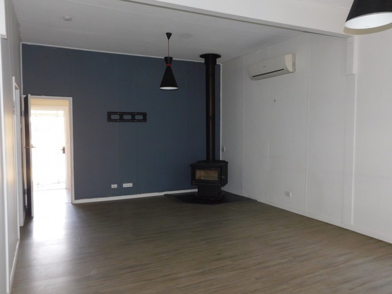 45 Charles St, Coonabarabran NSW 2357