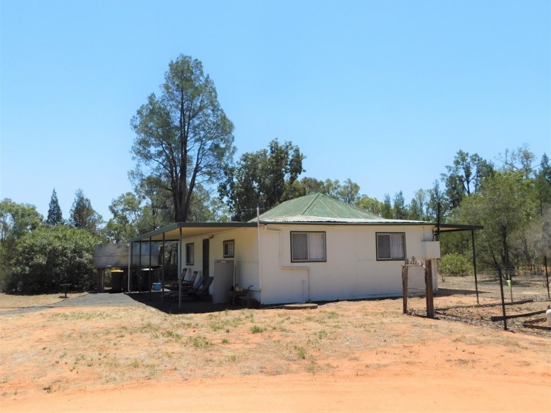 3 Aerodrome Road, Baradine NSW 2396