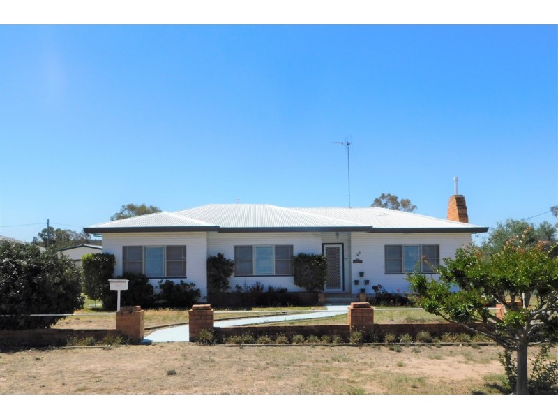 105 Dalgarno St, Coonabarabran NSW 2357