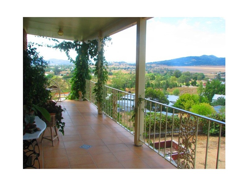 2 Church Street, Quirindi NSW 2343