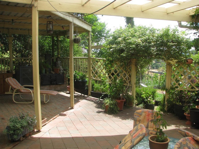 2 Church Street, Quirindi NSW 2343