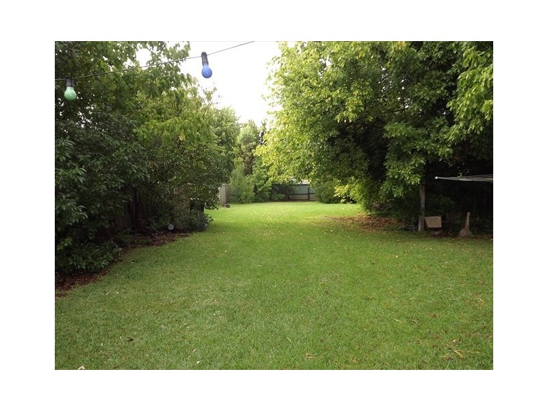 96 Cassilis St, Coonabarabran NSW 2357